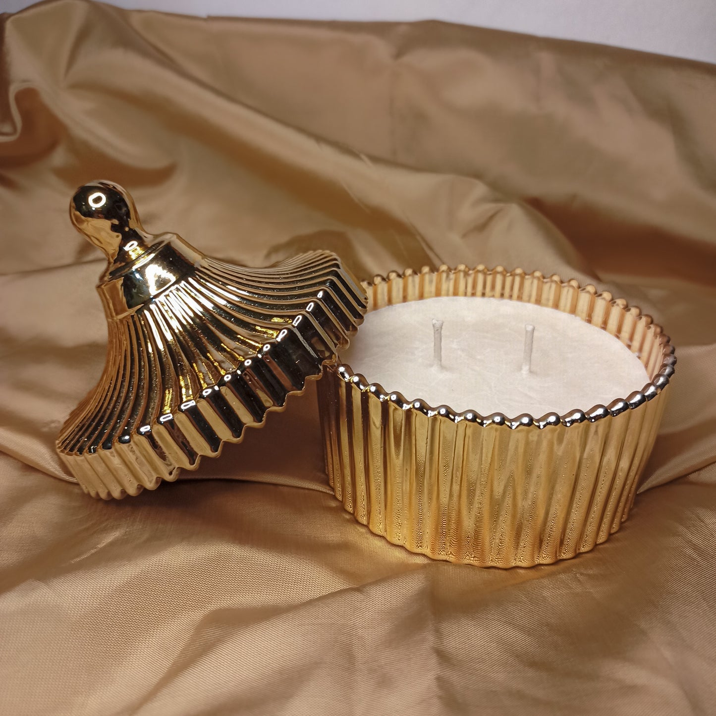 Golden Vintage Luxe Edition Candle