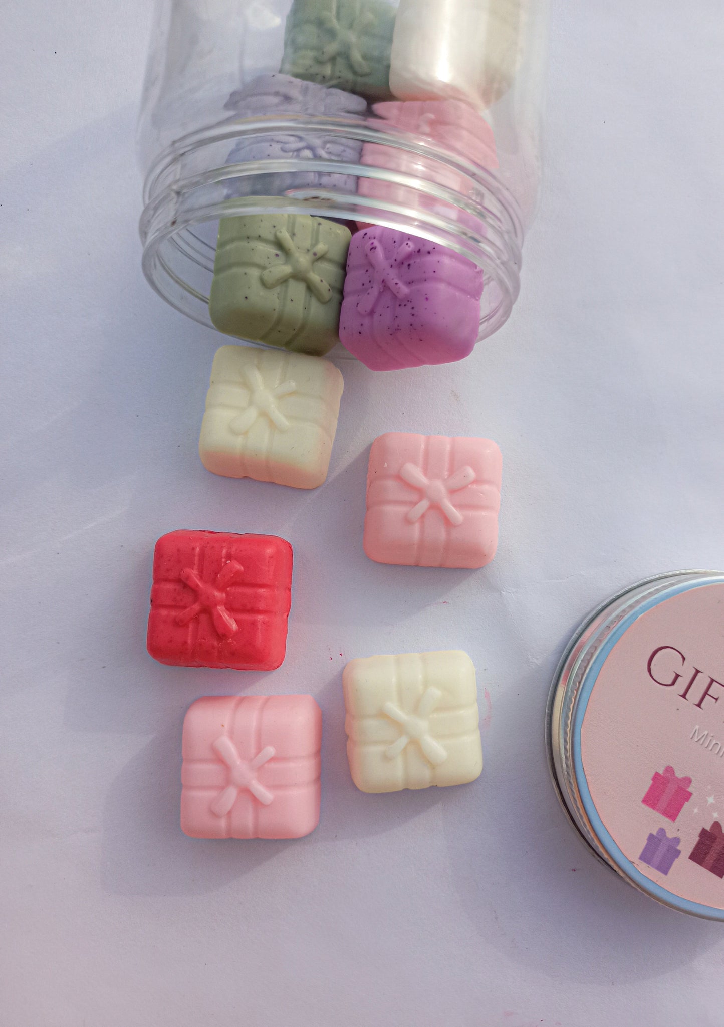 Mini Soaps Jar (Cupid hearts & gift box)
